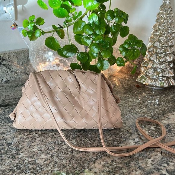 Intrecciato Weaved Crossbody Purse - Picture 1 of 5